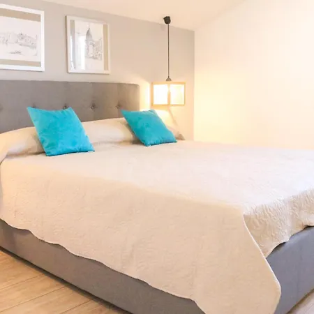 아파트 My Rose With A Private Pool 믈리니