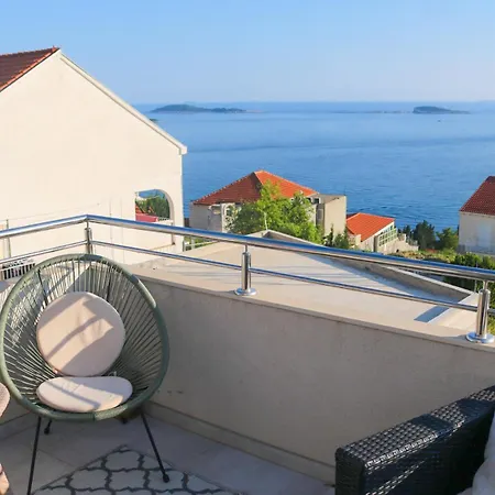 My Rose With A Private Pool 아파트 *