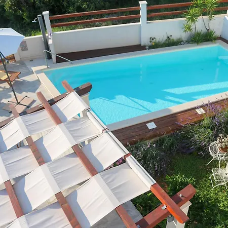 My Rose With A Private Pool Mlini