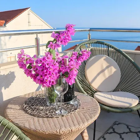 My Rose With A Private Pool