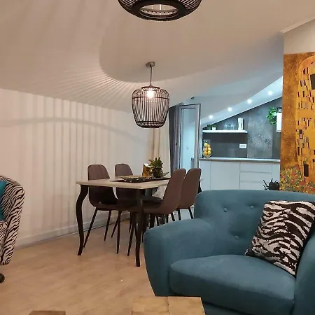 My Rose With A Private Pool *