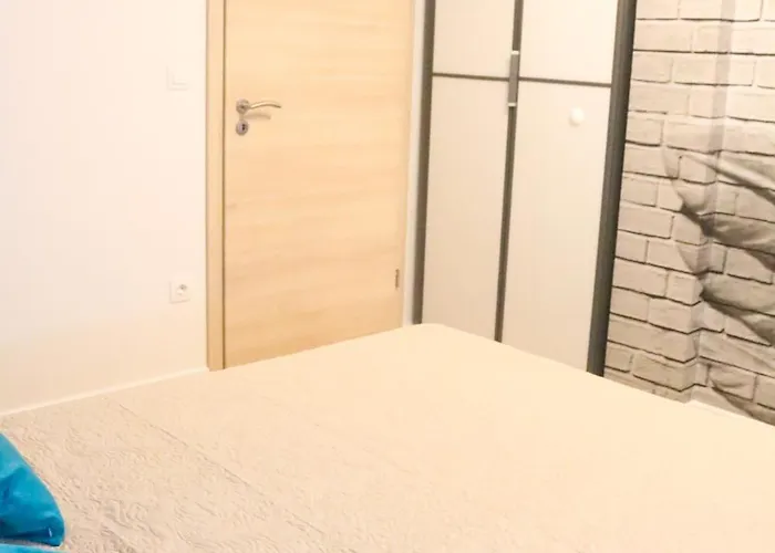 My Rose With A Private Pool 公寓 米利尼