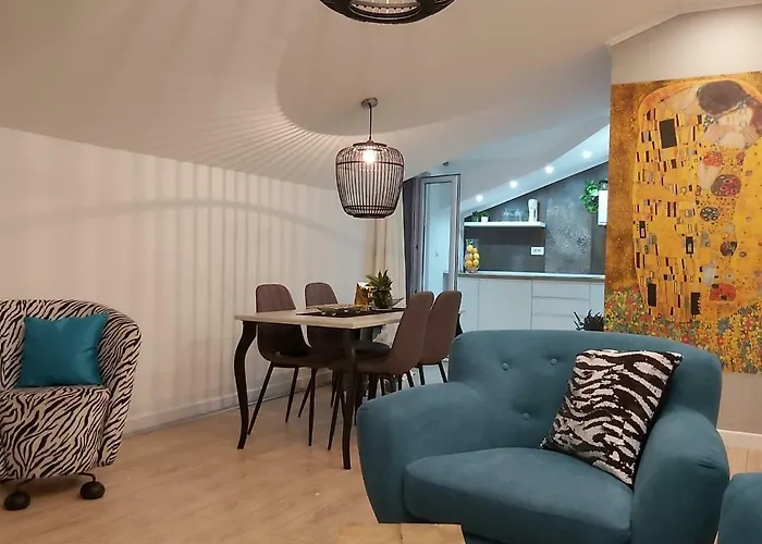 My Rose With A Private Pool *