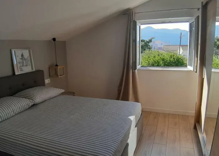 My Rose With A Private Pool *