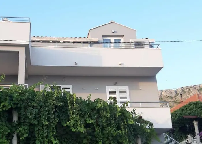 My Rose With A Private Pool 米利尼